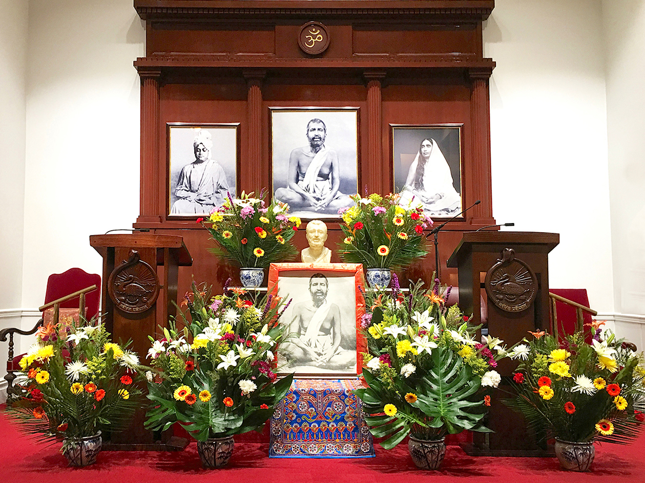 sri ramakrishna seated